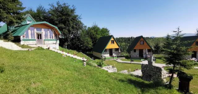 Durmitor Bungalows 자블야크 객실 사진