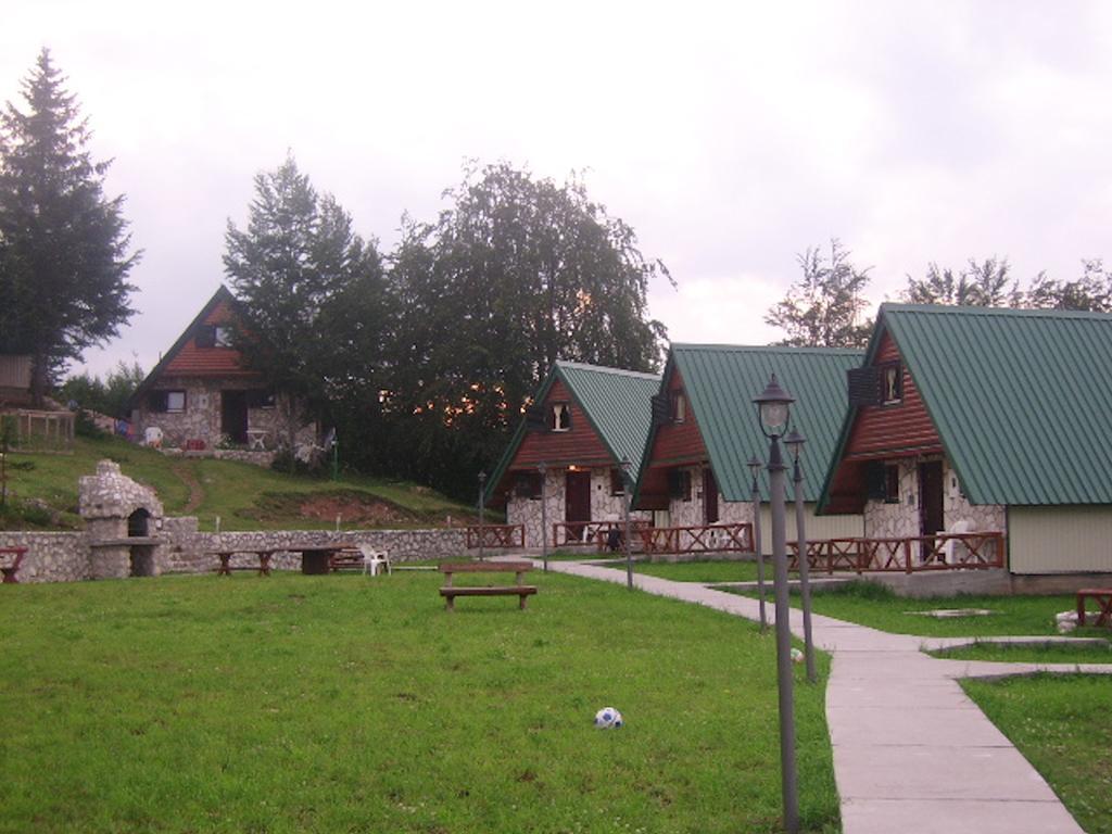 Durmitor Bungalows 자블야크 외부 사진