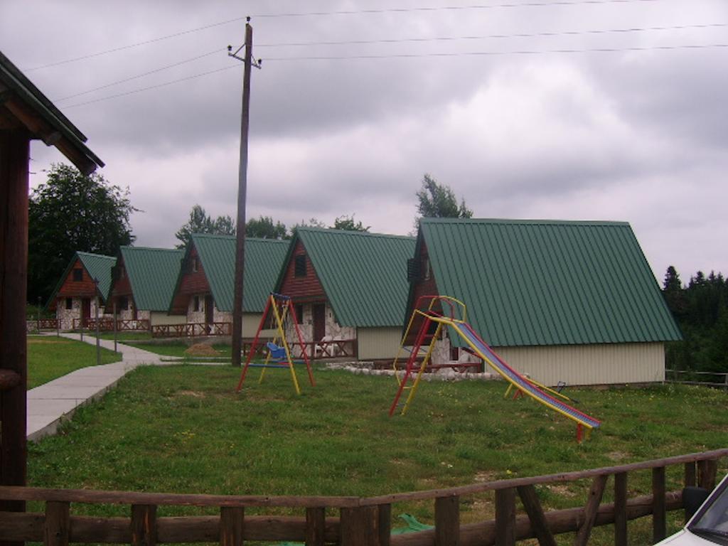 Durmitor Bungalows 자블야크 외부 사진